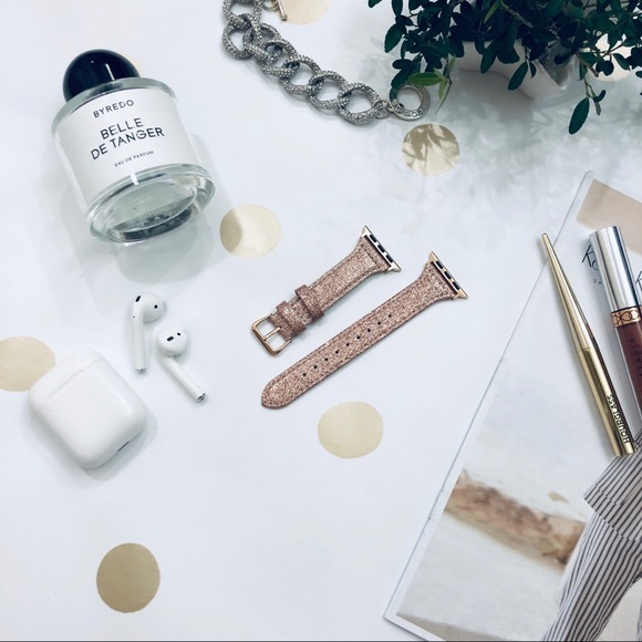 Pawsitively Posh Accessories - {ROSALIE} Apple Watch Band rose gld glitter watch